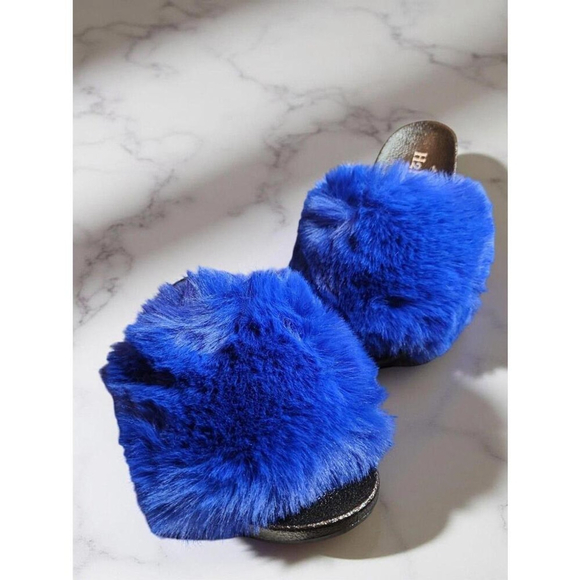 H2K Women's Size 7 Blue Fluffy Slide Slippers Soft Faux Fur Comfort - Picture 2 of 7